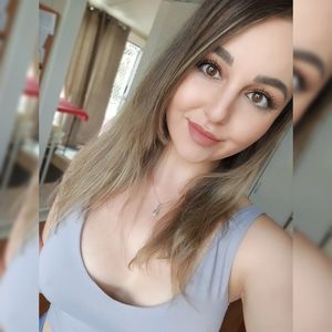 Meet your Posher, Rebecca